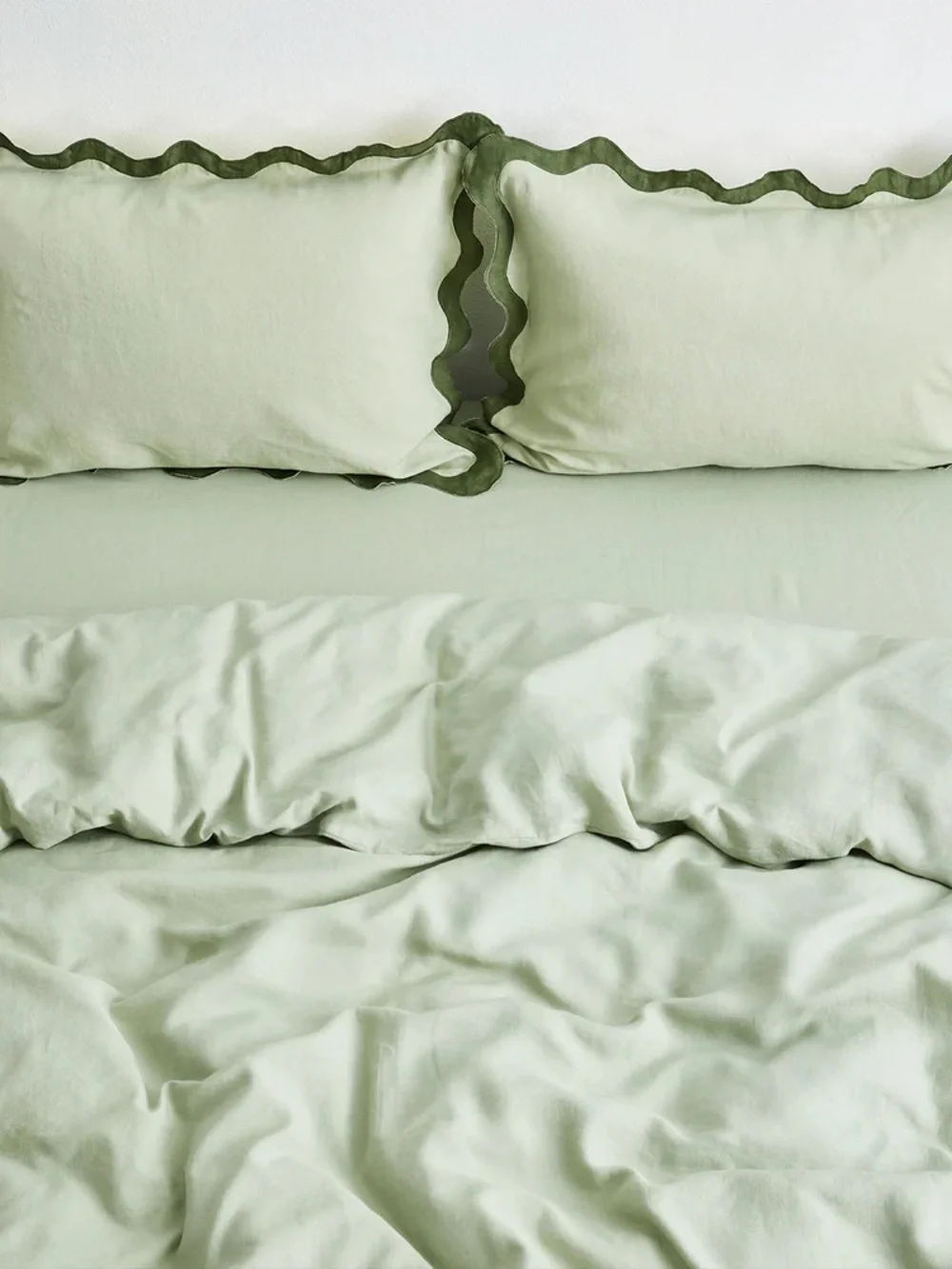 Bed Threads Linen Scalloped Edge Pillow - Sage Green